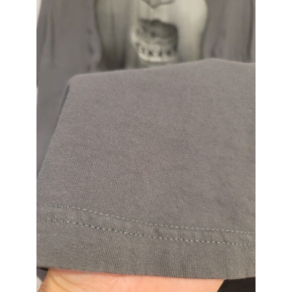 Hawaiian Style Ukuleles & Aloha Style Graphic Tee - Picture 6 of 9